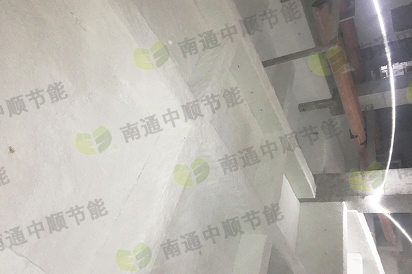 1593742364746812.jpg 玻璃棉喷涂2.jpg
